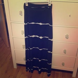 High waisted blue maxi skirt
